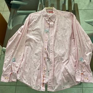 Lightly worn Robert Graham pink button down
